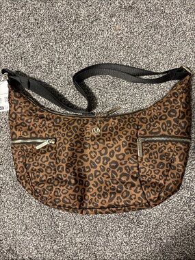 Lululemon Slouchy Sling Bag *Leopard
